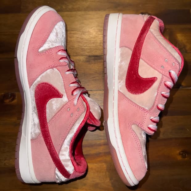 260 나이키 스트레인지러브 SB 덩크 로우 핑크