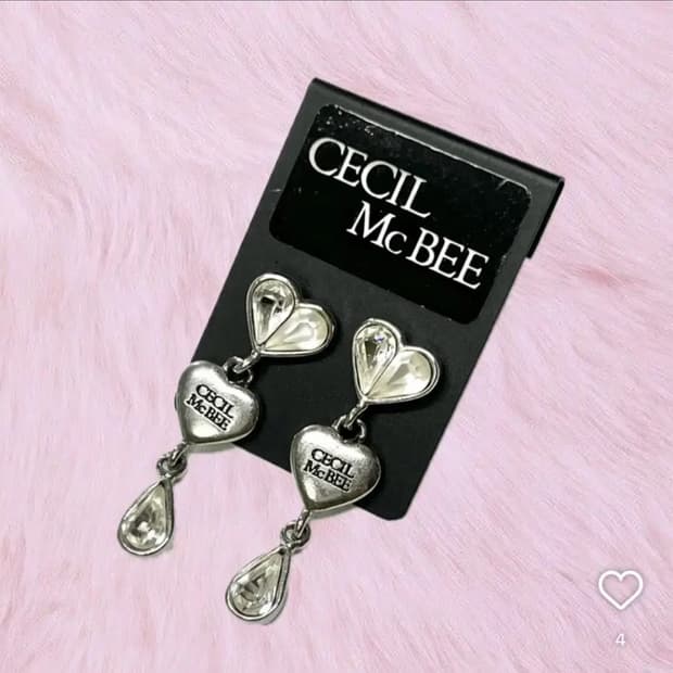 세실맥비 하트 드롭 귀걸이