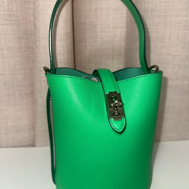 분크 그린 버킷백