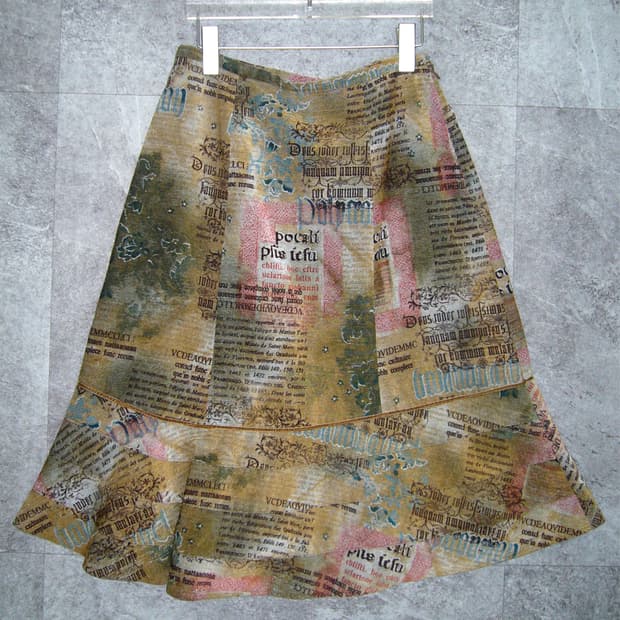 Lettering Long Skirt