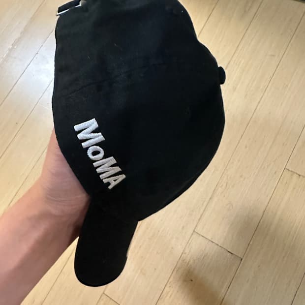 뉴에라 모마 블랙 모자