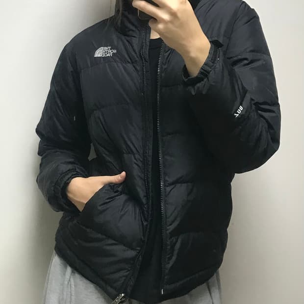 노스페이스 구스다운 경량패딩
