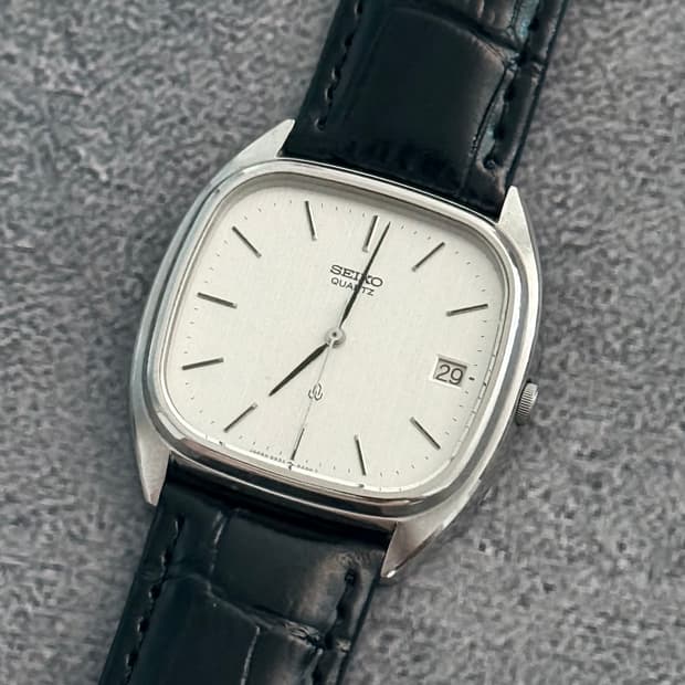 세이코 Seiko 스퀘어 쿼츠 데이트 버티컬 다이얼