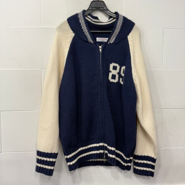 어나더에비뉴 니트집업