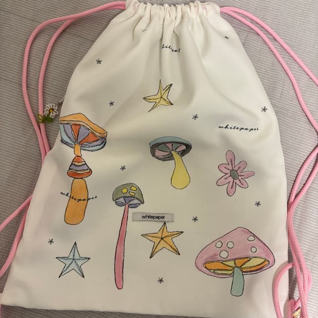 화이트페이퍼 스트링 백팩
