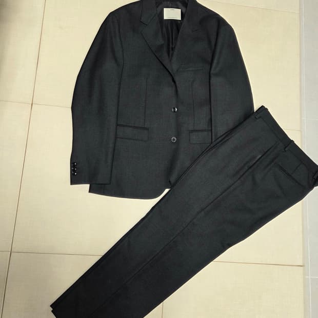 포터리 비즈니스 수트 다크그레이 (4사이즈/컴포트핏)