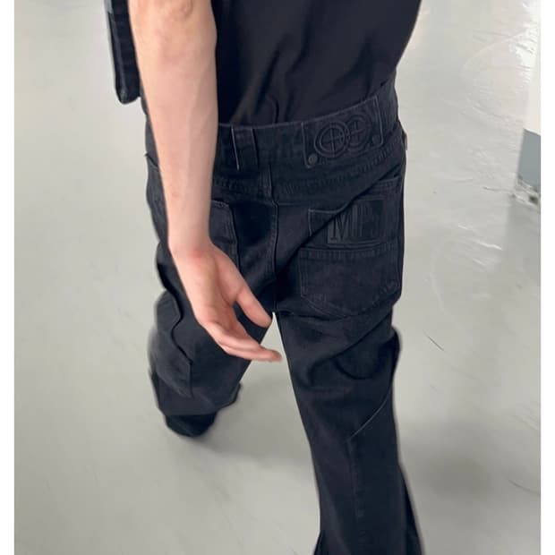 MPa CALF POCKET PANTS (BLACK)