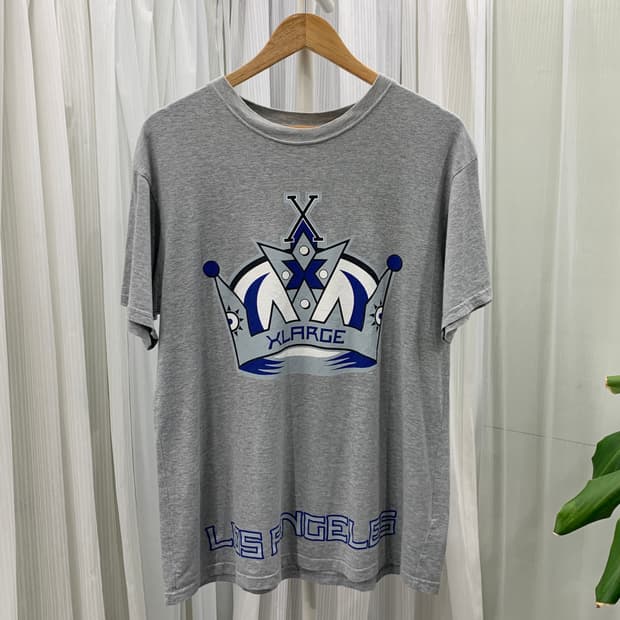 엑스라지 XLARGE 로스엔젤레스 크라운 반팔티 1501