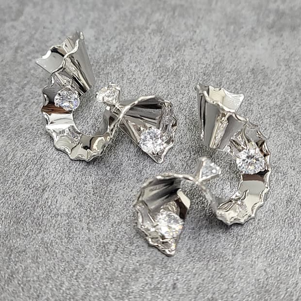 luxury earrings