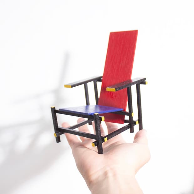 1:16스케일 Red&Blue chair 미니어처 핸드메이드