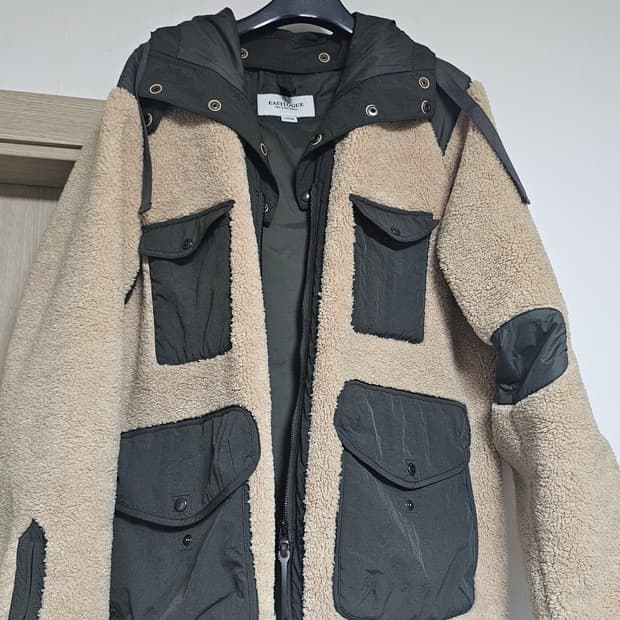 이스트로그 트레블러 자켓 L 판매합니다