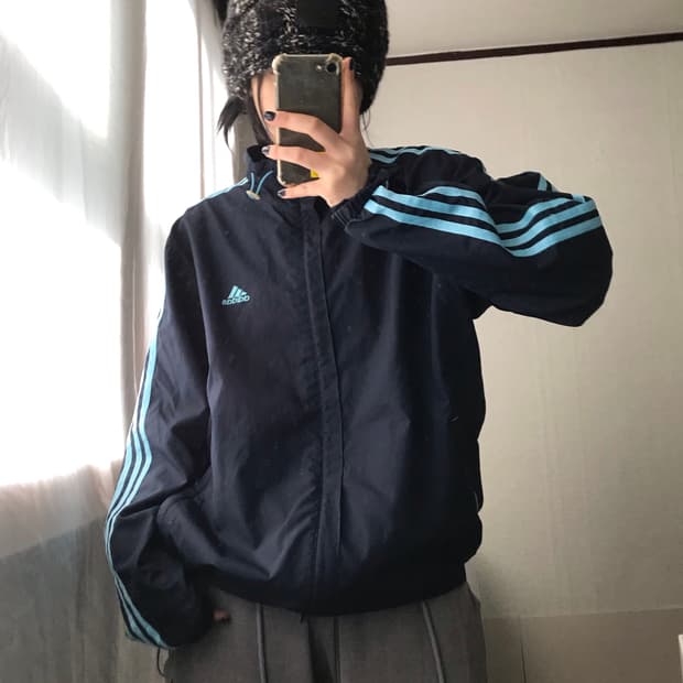 아디다스 네이비 연하늘 바람막이