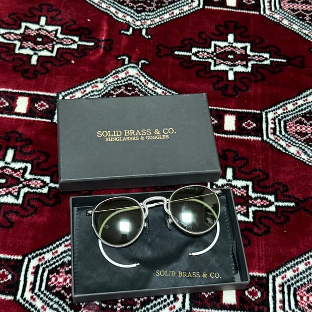 솔리드브라스 솔리드브라스앤코 선글라스 