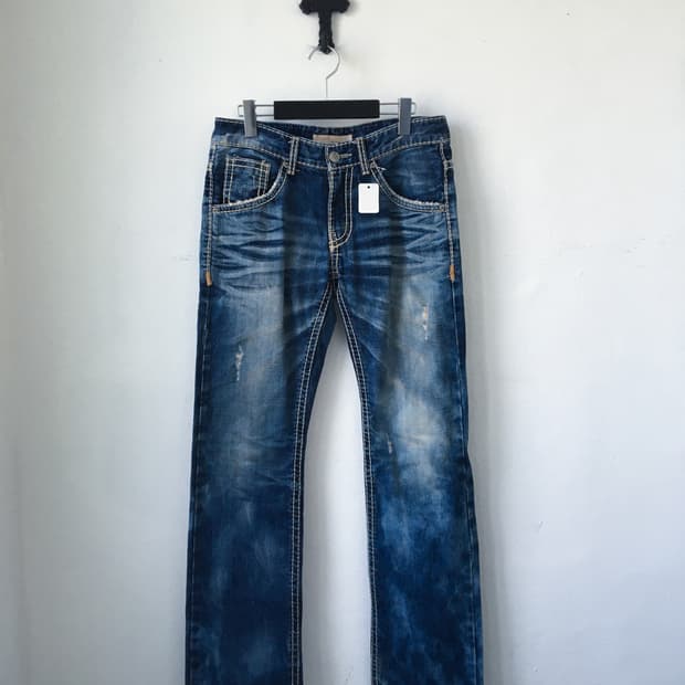 Washing denim pants