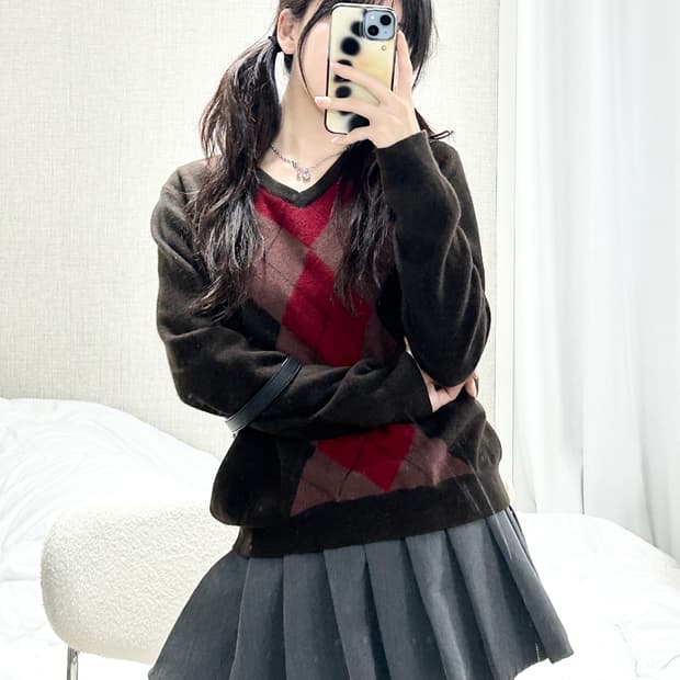 버버리 기마로고 아가일체크 메리노울 니트