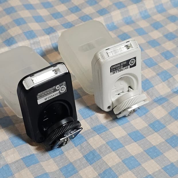 삼성 NX 미러리스 카메라용 플래시