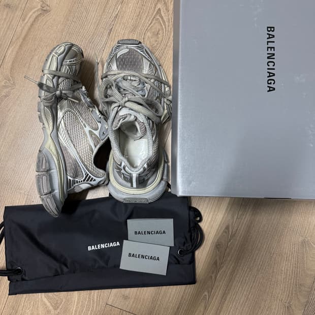 발렌시아가 3XL 에그쉘 40(260)