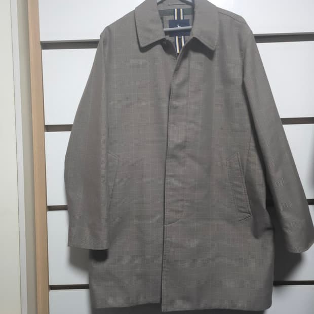 헤지스 남성 면 혼방 하프코트 체크 정장 코트105 (출시가35만원)
