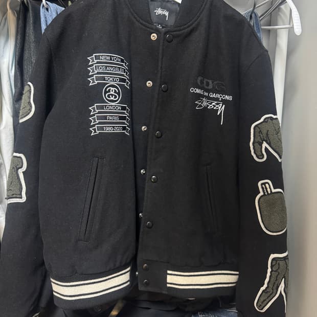 스투시 X 꼼데가르송 40주년 바시티 자켓