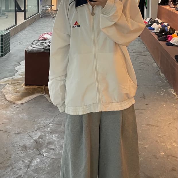 아디다스 올드스쿨 빈티지 바람막이 H722