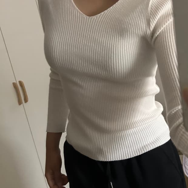 브이넥 골지 knit