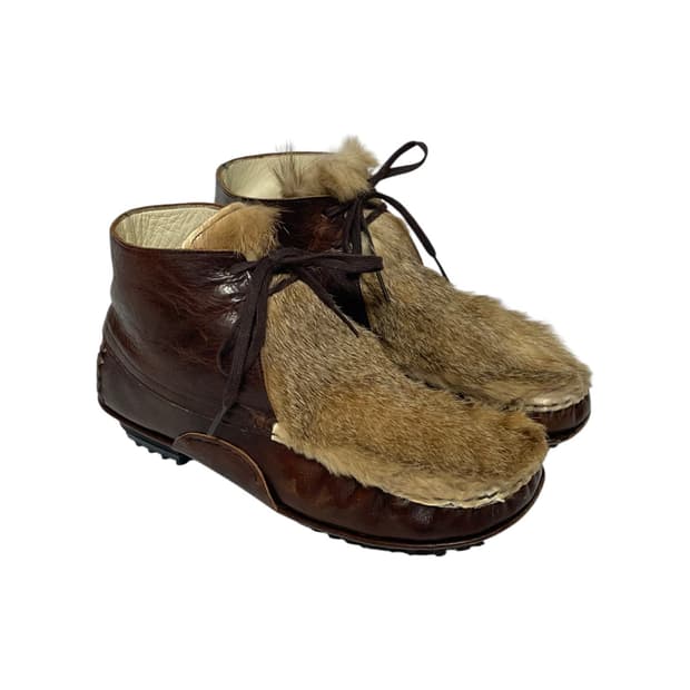 츠모리 치사토 이누이트 래빗퍼 슈즈