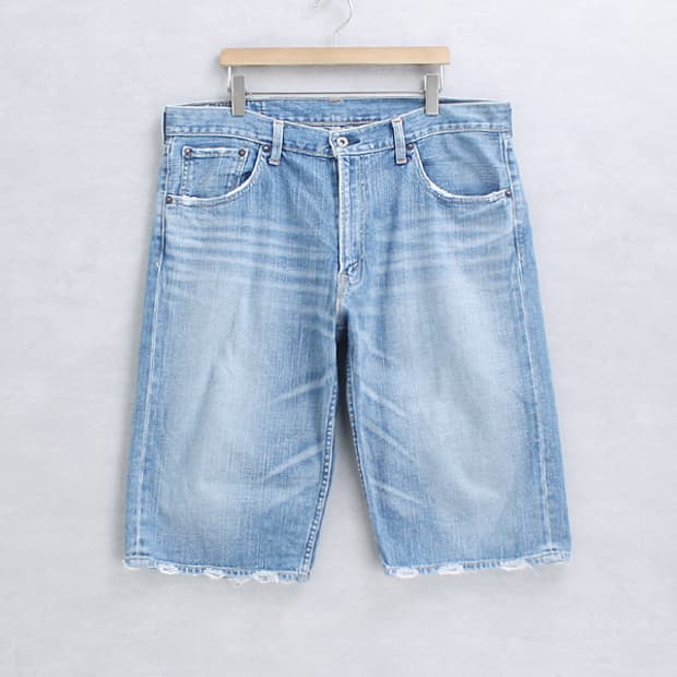 Levi's 503 _ relax half denim 