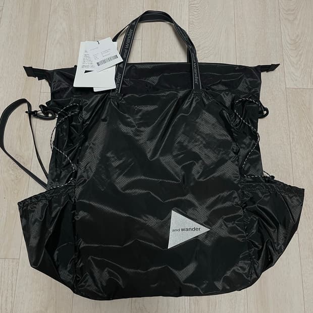 (새상품) 앤드원더 실 토트백 블랙