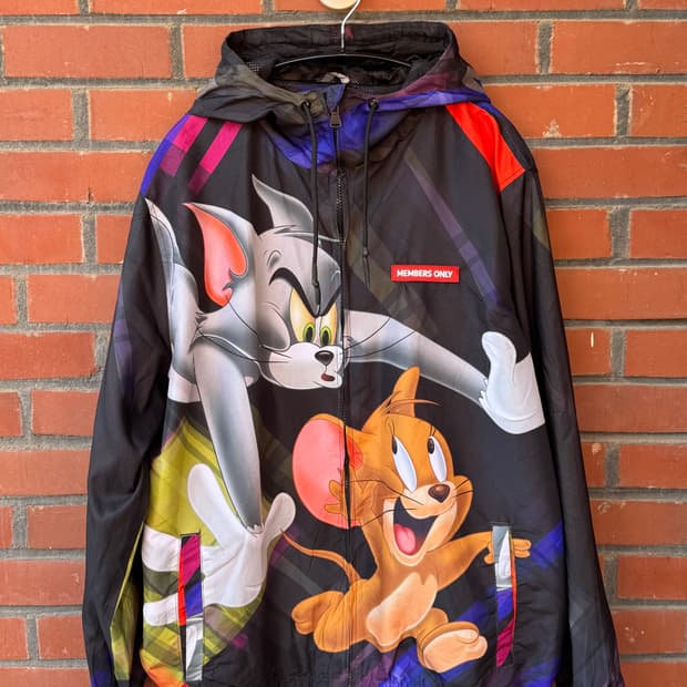 멤버스 온리 x 톰과 제리 올오버 바람막이 [XL]