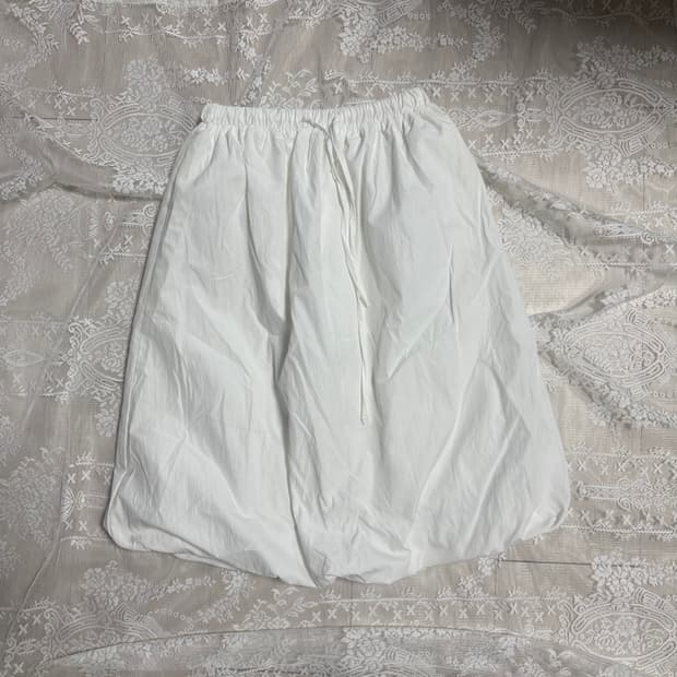 벌룬 미디 스커트 새상품