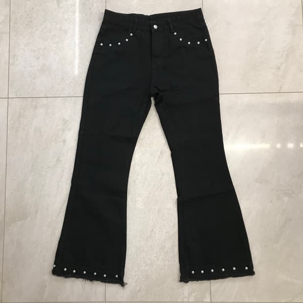 스터드 부츠컷 블랙진