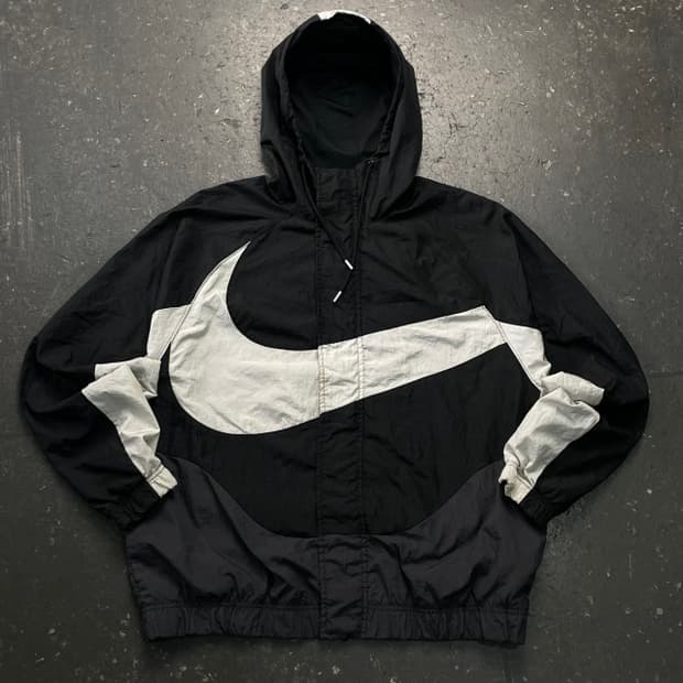 105 나이키 NSW 빅스우시 바람막이