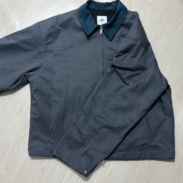 파프롬왓 패디드숄더 자켓