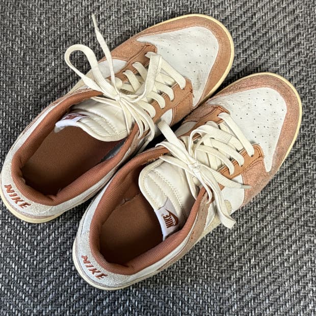 나이키 덩크로우프리미엄 미디움커리 275
