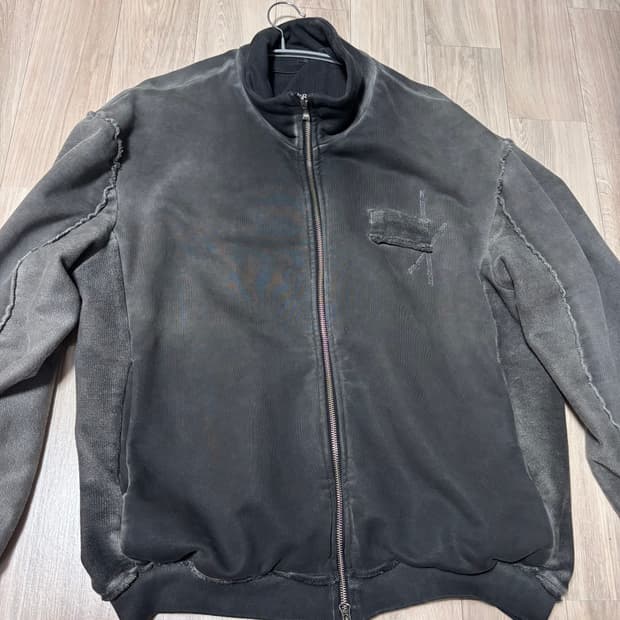 Xlim ep8 07 jacket xl