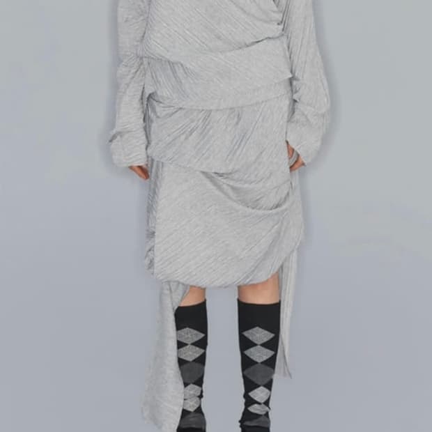 (구해요)Openyy pleats skirt light grey