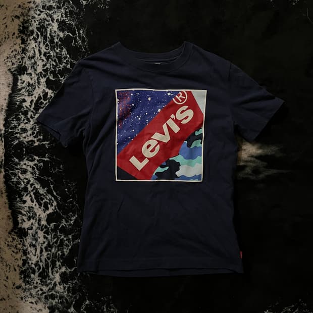 리바이스 반팔티