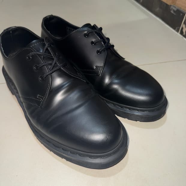 닥터마틴 1461 모노 블랙 uk8