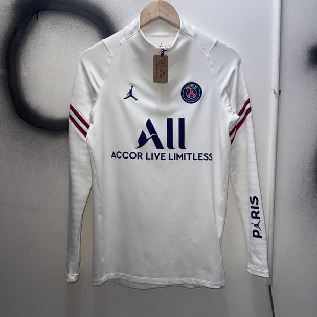 Nike Jordan x Paris Saint-Germain 2021/2