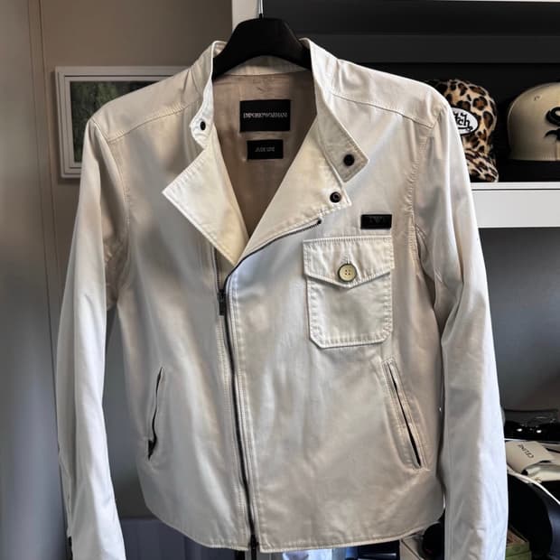 ARMANI 화이트 자켓