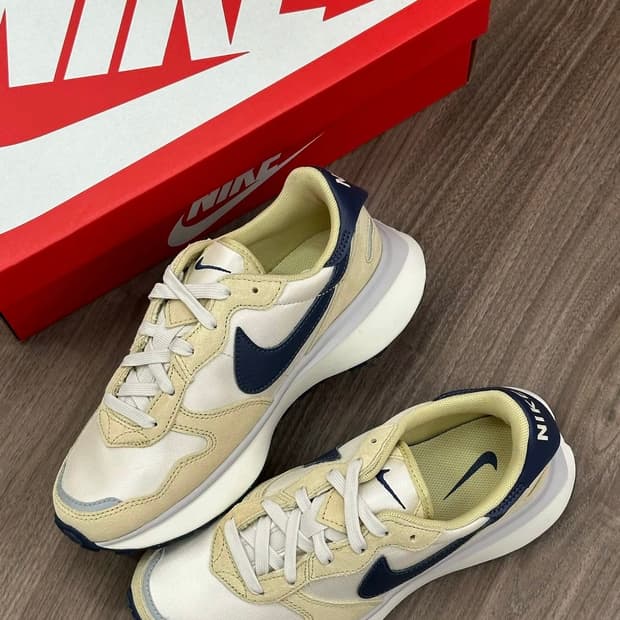 나이키 운동화 피닉스 와플 브라운 골드