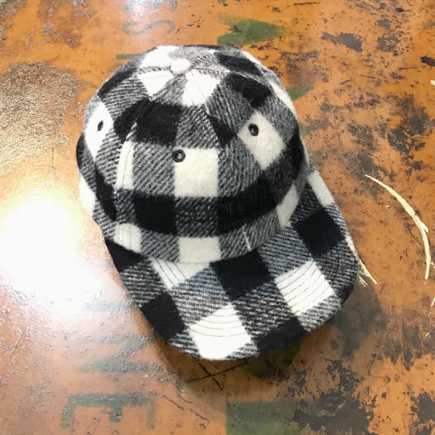 슈프림 블랙 아이보리 보더 체크 볼캡 캠프캡 남녀공용