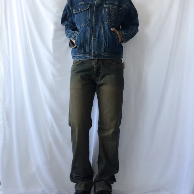 Tribal embroidery point denim jacket