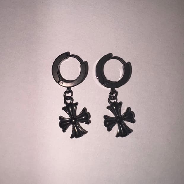 블랙 크로스 드롭 귀걸이 (새상품)