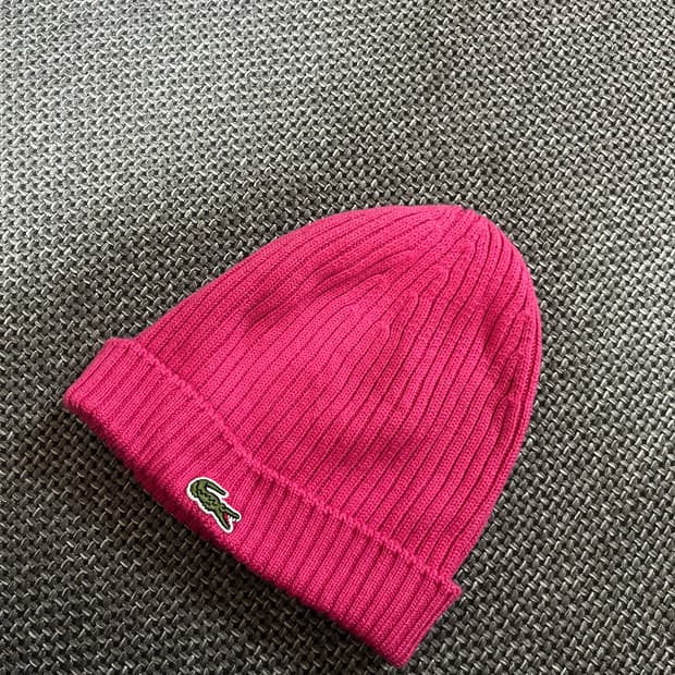 라코스테 핑크 비니 