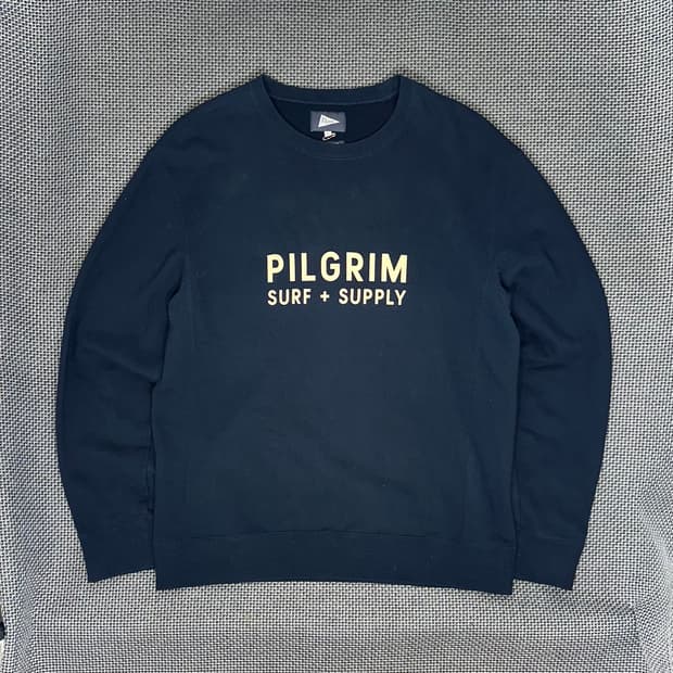 필그림서프앤서플라이 맨투맨 (L)