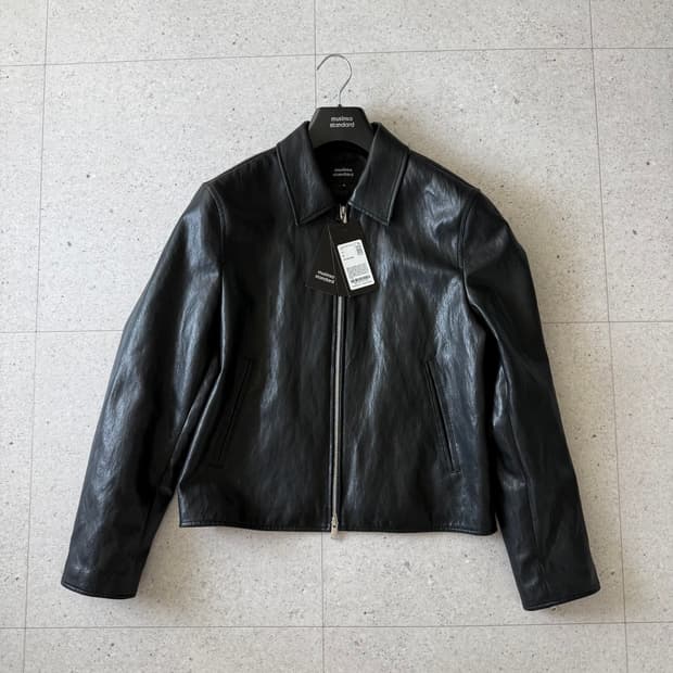 무신사 스탠다드 크링클 신세틱 레더 싱글 재킷 [블랙]