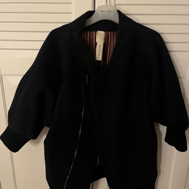 anne valerie hash jaket
