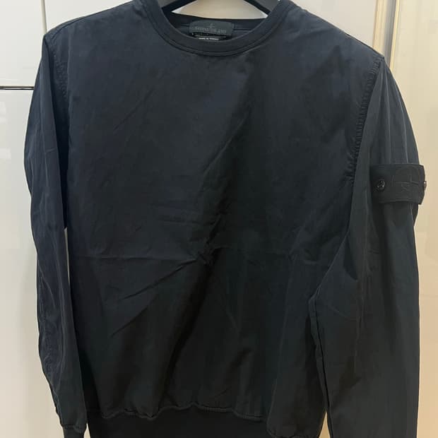 스톤아일랜드 고스트피스 나일론맨투맨 L (새상품급,한정판)