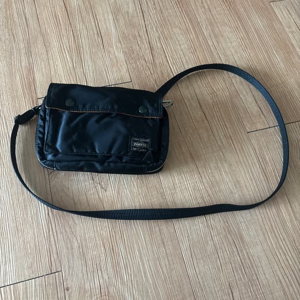포터 숄더백